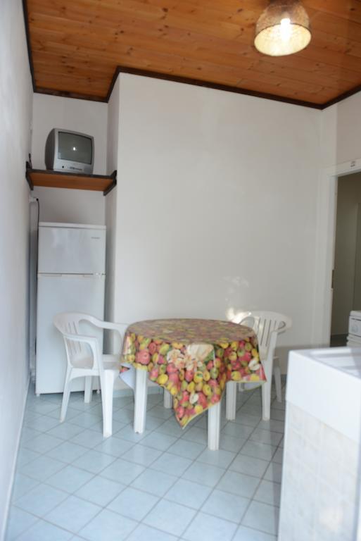Villaggio La Pantera Rosa Scalea Rum bild